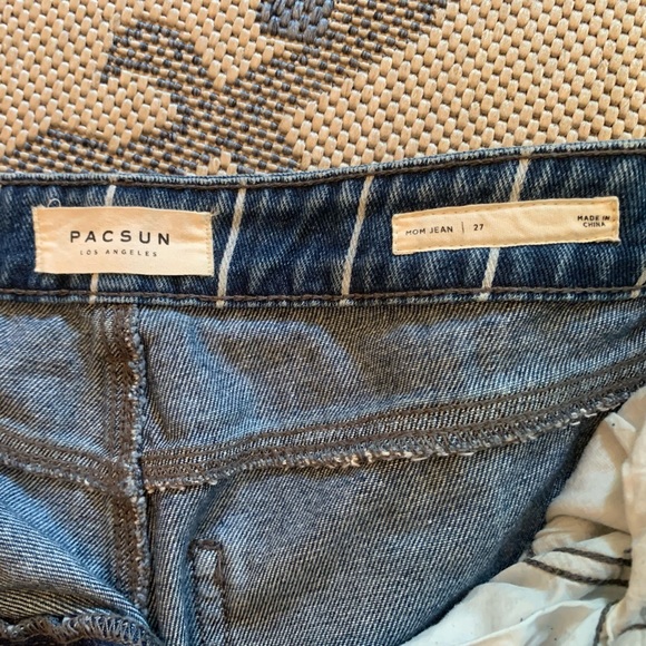 PacSun Mom Jeans - Picture 4 of 4
